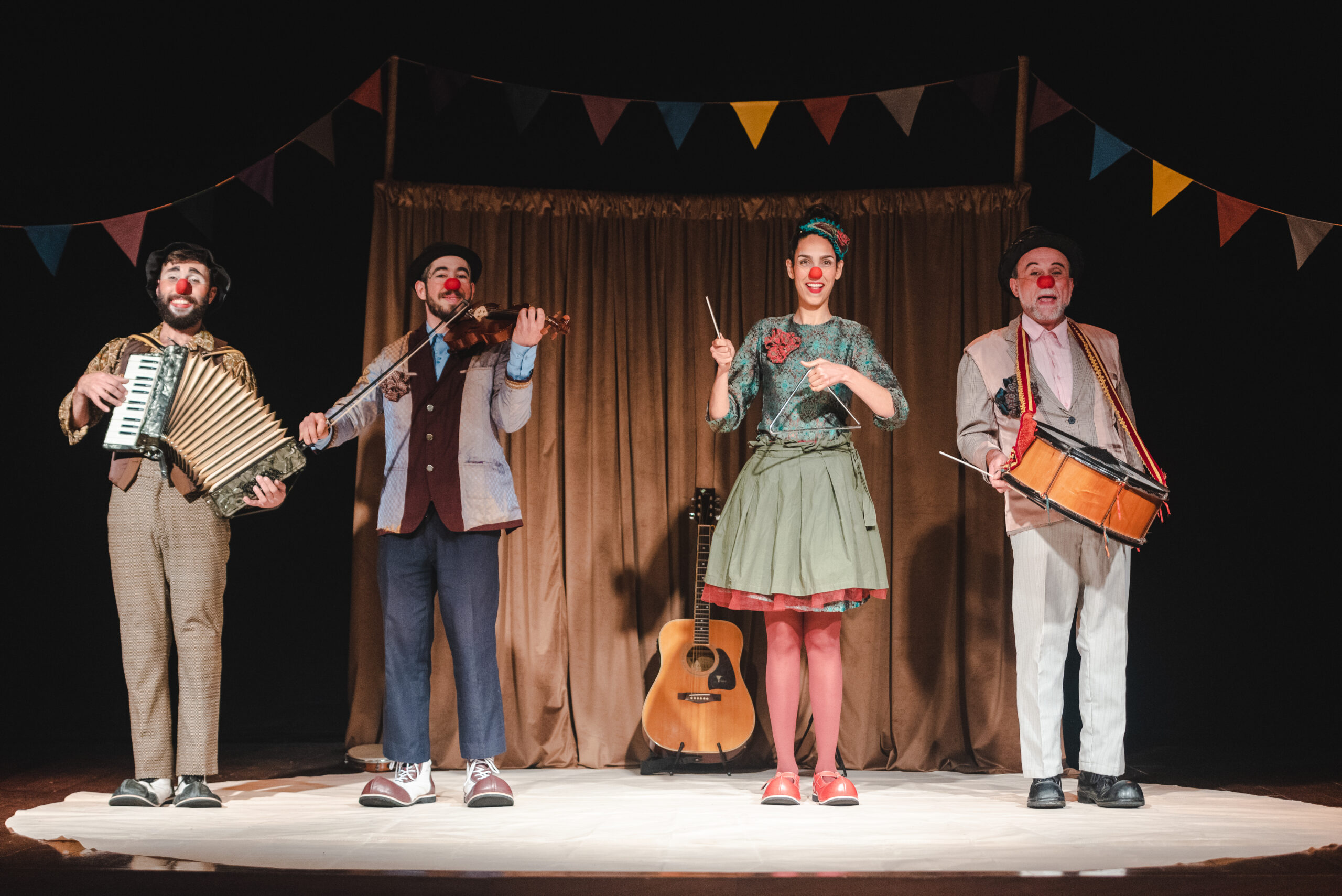 Espetáculo “Velho Circo, Novo Mundo” realiza apresentação neste domingo (24), no Sesc Meriti