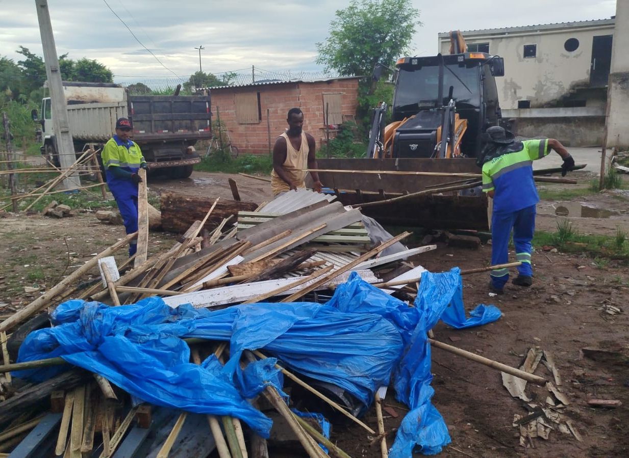 Prefeitura impede nova construção irregular em Itacuruçá