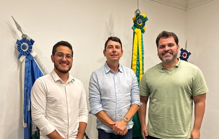 Deputado Juninho do Pneu visita Costa Verde e promete destinar emendas para impulsionar a região