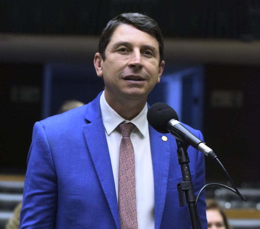 Câmara aprova projeto que torna crime qualificado o furto ou roubo de combustíveis