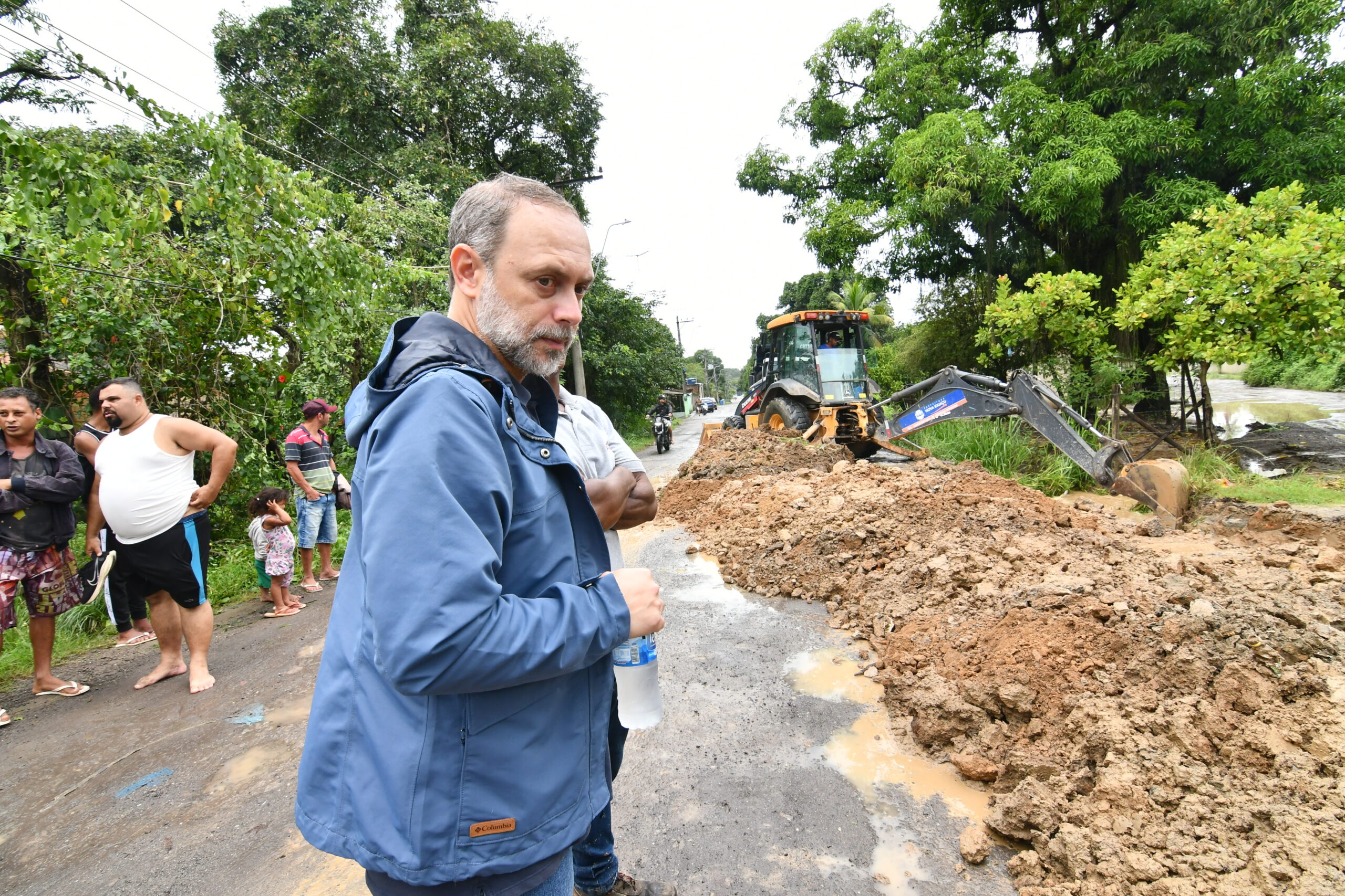 Dudu Reina mobiliza equipes e reforça atendimento às famílias atingidas pelas chuvas em Nova Iguaçu