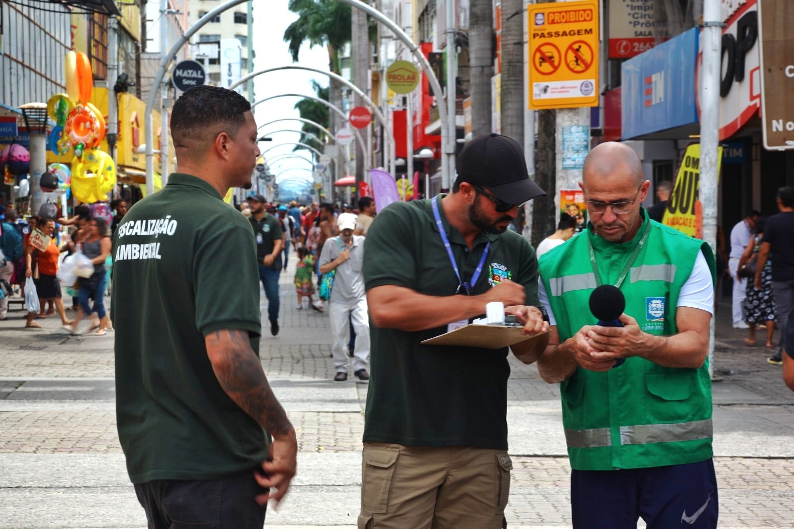 Prefeitura intensifica fiscalização contra poluição sonora no Calçadão de Nova Iguaçu